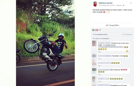 Left or right matheus leonel publicou foto onde empinava motocicleta