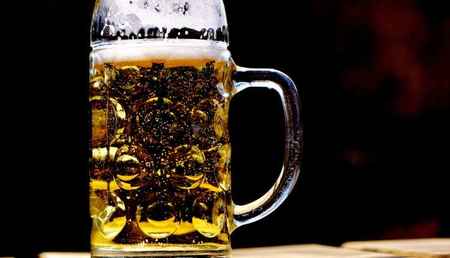 Left or right beer 2439237 1280 750x430