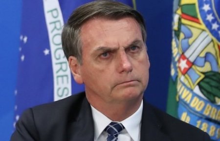 Left or right bolsonaro compressed 1